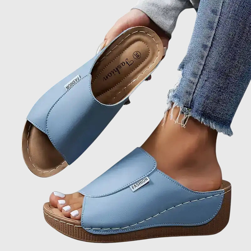 Bríd | Classic Comfort Walking Sandals