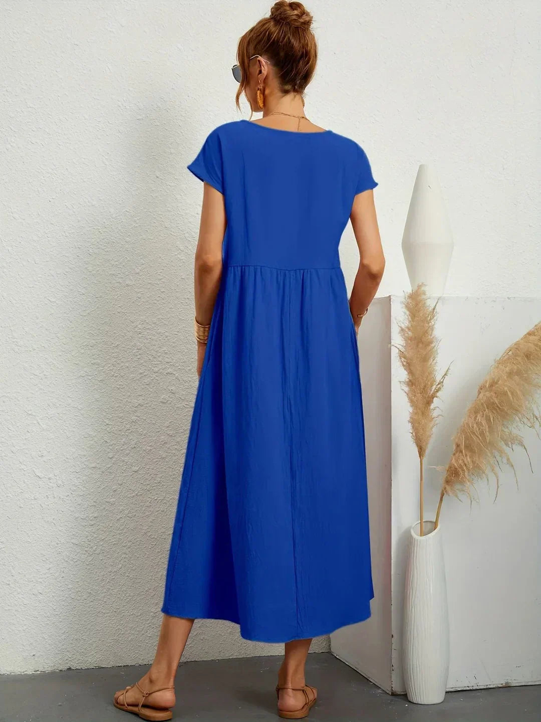 GABRIELLE™ — A Flowing Midi Dress with Timeless Elegance