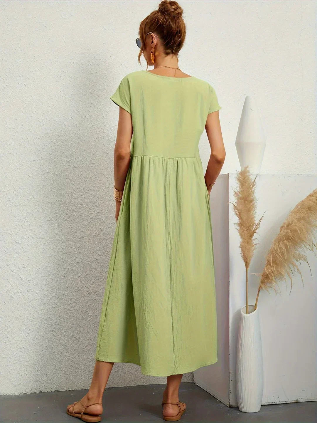 GABRIELLE™ — A Flowing Midi Dress with Timeless Elegance
